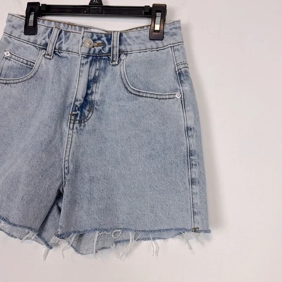 Princess Polly Laurena Denim Shorts. High Rise. Light Wash. Size 2. NWT. - Picture 5 of 14